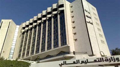 التعليم العالى: أحقية الطلاب المصريين الدارسين بالثانوية بالإمارات الالتحاق بمجموعة كليات القطاع الطبى بالجامعات المصرية