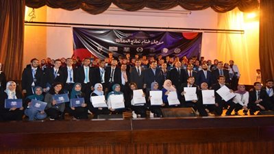 ممثل تنسيقية شباب الأحزاب يشيد بنموذج محاكاة مجلس الوزراء لطلاب جامعة عين شمس 