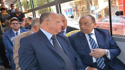 10 أوتوبيسات جديدة بالغاز الطبيعى تدخل الخدمة بالقاهرة