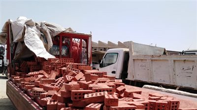 إيقاف أعمال مبانى مخالفة بعزبة الورد بالبساتين