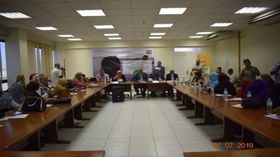 محافظ البحر الأحمر يفتتح الدورة التدريبية 