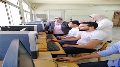 طلاب تمريض حلوان يشاركون في الاختبار المعرفي الإلكتروني