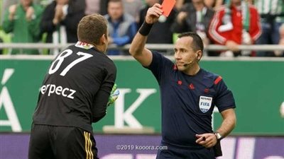 6200 دولار قيمة بدلات طاقم الحكام المجرى لمباراة القمة