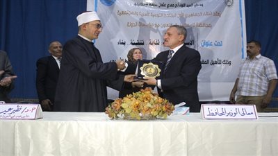 أمين عام مجمع البحوث الإسلامية: الأديان السماوية اجتمعت على وجوب المحافظة على الأسرة