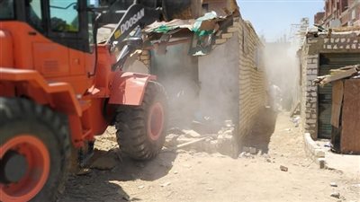 ازالة 6430 مترا مربع تعديات على املاك الدولة بجناين بالسويس