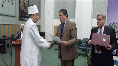 حسين زين يشهد ختام دورة تنمية المهارات الإعلامية للأئمة