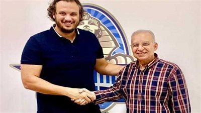 بيراميدز يعين عبد العزيز عبد الشافي مستشارا فنيا