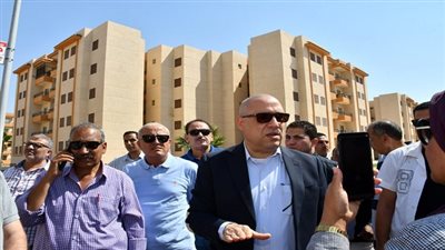 وزير الإسكان يختتم جولة استمرت ٥ ساعات بتفقد الوحدات السكنية بمشروع 