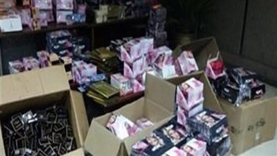 ضبط 37 طن مواد خام و20 ألف عبوة مستحضرات تجميل مجهولة المصدر بمصر القديمة