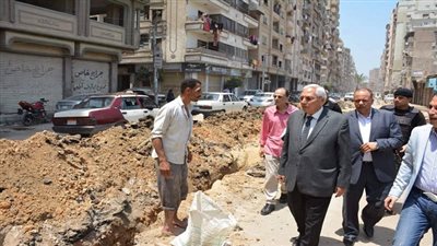 بالصور.. محافظ الدقهلية يتفقد سير العمل بعدد من شوارع المنصورة