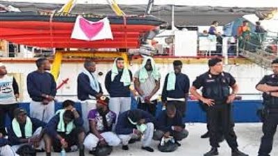 اعتقال القبطان ومليون يورو عقوبة إنقاذ المهاجرين في إيطاليا