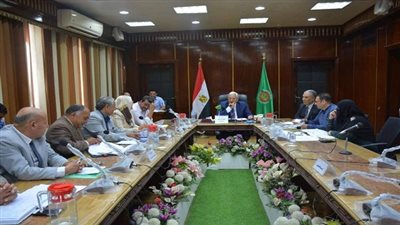 إحالة مدير الشئون القانونية بمركز ومدينة دكرنس لتحقيق 