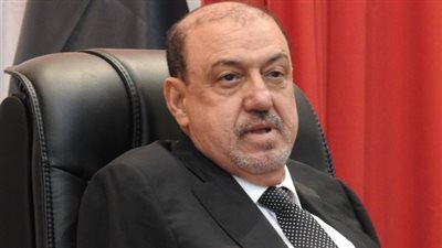 رئيس مجلس النواب اليمني يصل القاهرة للقاء مسئولين