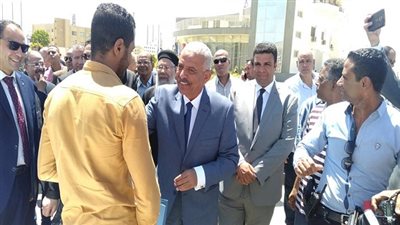 تسليم 50 تاكسى أجرة لأبناء السويس فى إحتفالية أكاديمية النصر للبترول