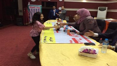 بيت العائلة المصرية بالسويس يكرم اوائل طلاب المحافظة وقيادات التعليم