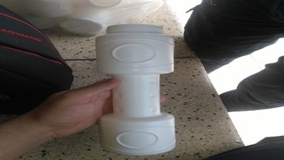 طلاب هندسة حلوان يصممون قالب بلاستيك لانتاج زجاجة مياه على شكل باندل