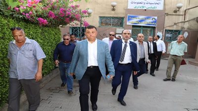 رئيس جامعة عين شمس يجرى جولة تفقدية موسعة  بالحرم الرئيسي للجامعة