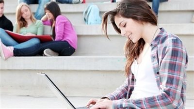 الحكومة تنفي عدم خضوع الجامعات الأجنبية لإشراف التعليم العالي