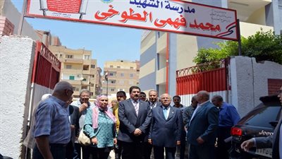 محافظ القليوبية: يفتتح عدد من المشروعات الخدمية بطوخ في مجال الأبنية التعليمية والشباب والرياضة