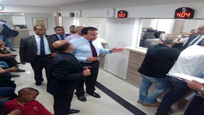 وزير التعليم العالى يتفقد مبنى إدارة الطلاب الوافدين