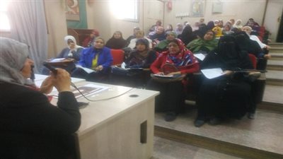 مدير التعليم تجتمع بمديري مدارس السويس أستعداداً لإستقبال العام الدراسى الجديد