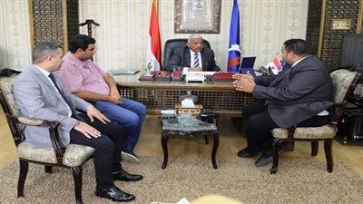 محافظ السويس يستقبل وفد مبادرة نور الحياة