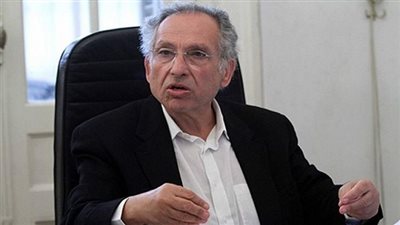 ما لا تعرفه عن ممدوح حمزة بطل النفاق في سطور!