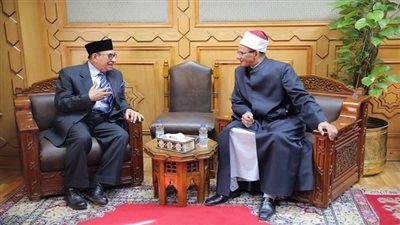 عباس: المنهج الأزهري الوسطي صالح لكل زمان ومكان