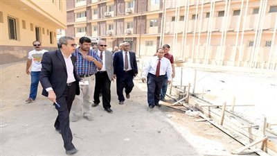 رئيس الجامعة يتابع أعمال الصيانة والتجديدات بمبانى المدن الجامعية استعدادا للعام الدراسى الجديد 