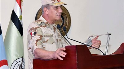 وزير الدفاع: رجال الجيش ماضون فى آداء مهامهم المقدسة لحماية الوطن