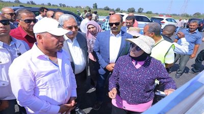 وزير النقل يتابع مشروع تقوية وانشاء حارة ثالثة لتطوير طريق رافد جمصة 