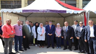 رئيس جامعة عين شمس يؤكد: نولي اهتماما واسعا بالأنشطة الطلابية