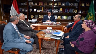 محافظ القليوبية يعطي اشارة البدء في العمل في المرحلة الثانية والثالثة من ممشى مدينة بنها