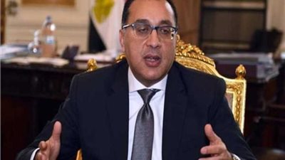 رئيس الوزراء يُتابع الموقف التنفيذي لمشروعات توصيل المرافق وتطوير المناطق العشوائية