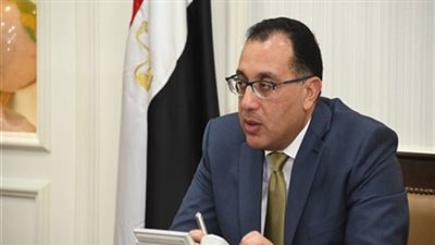 رئيس الوزراء يتفقد محطة معالجة الصرف الصحي بتزمنت الشرقية في بني سويف