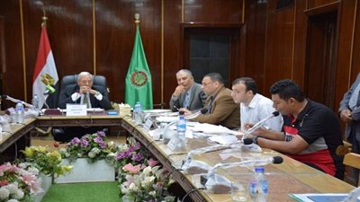 اللقاء الأسبوعي للمواطنين بالدقهلية..  إغلاق مقهى ووقف الترخيص لكافيهات بالمنطقة نهائياً 