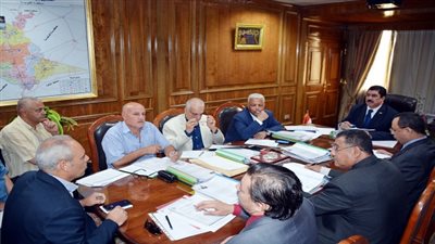 محافظ القليوبية يجتمع باللجنة العليا للقيادات لاختيار وظائف نائب رئيس مدينة ومركز وحى ورئيس قرية