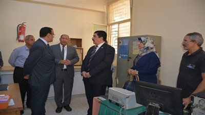 محافظ القليوبية يدشن قافلة الكشف المبكر عن ضعاف السمع من الأطفال حديثي الولادة