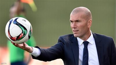 إذا رحل زيدان عن ريال مدريد.. من سيكون بديله؟