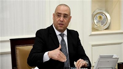 وزير الإسكان يتفقد منطقة الأعمال المركزية بالعاصمة الإدارية الجديدة