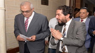 بالصور.. رئيس جامعة المنصوره في زياره تفقديه لمستشفى الأطفال الجامعي