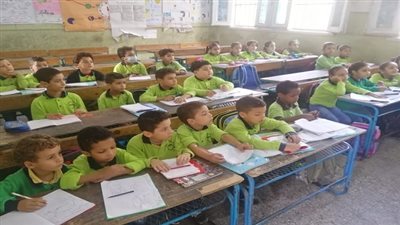 الديب.. يتفقد سير العملية التعليمية بعدة مدارس بالإسكندرية