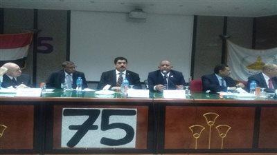 زراعة عين شمس تناقش 