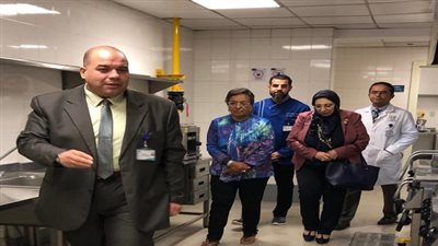 برلمانية تزور مستشفي الناس