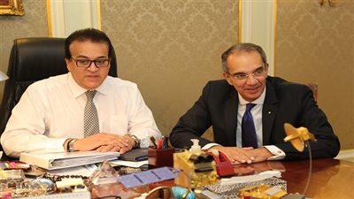وزيرا التعليم العالي والاتصالات يبحثان سبل تحويل الجامعات المصرية إلى جامعات ذكية 