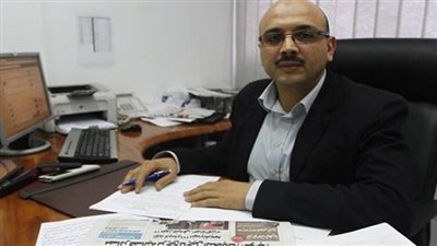 محمد سعد عبد الحفيظ الطابور الخامس يكشف النقاب عن نفسه ويتبنى الدفاع عن الإخوان