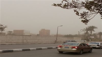  تجدد سقوط الأمطار فى شوارع وميادين السويس