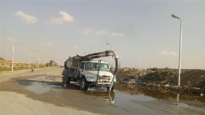 رئيس حى البساتين: تطهير جميع البالوعات الواقعة فى نطاق الحى