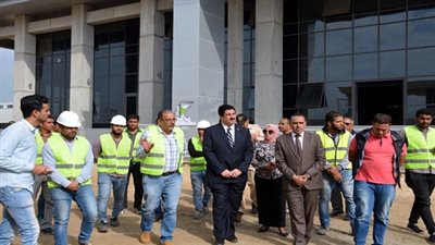 محافظ القليوبية يتفقد المنطقة الإستثمارية ببنها للوقوف للوقوف على أخر مستجدات الأعمال