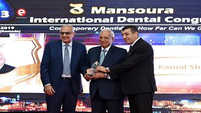 20محاضر دولياً في المؤتمر الدولي الثالث بطب اسنان المنصورة